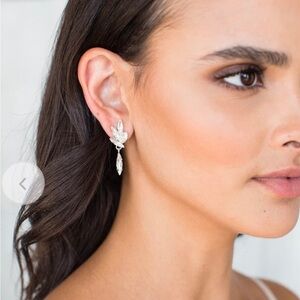 Brides & Hairpins Earrings